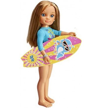 Nancy un día haciendo Surf